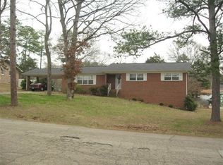 1109 Conger Rd, Anniston, AL 36207