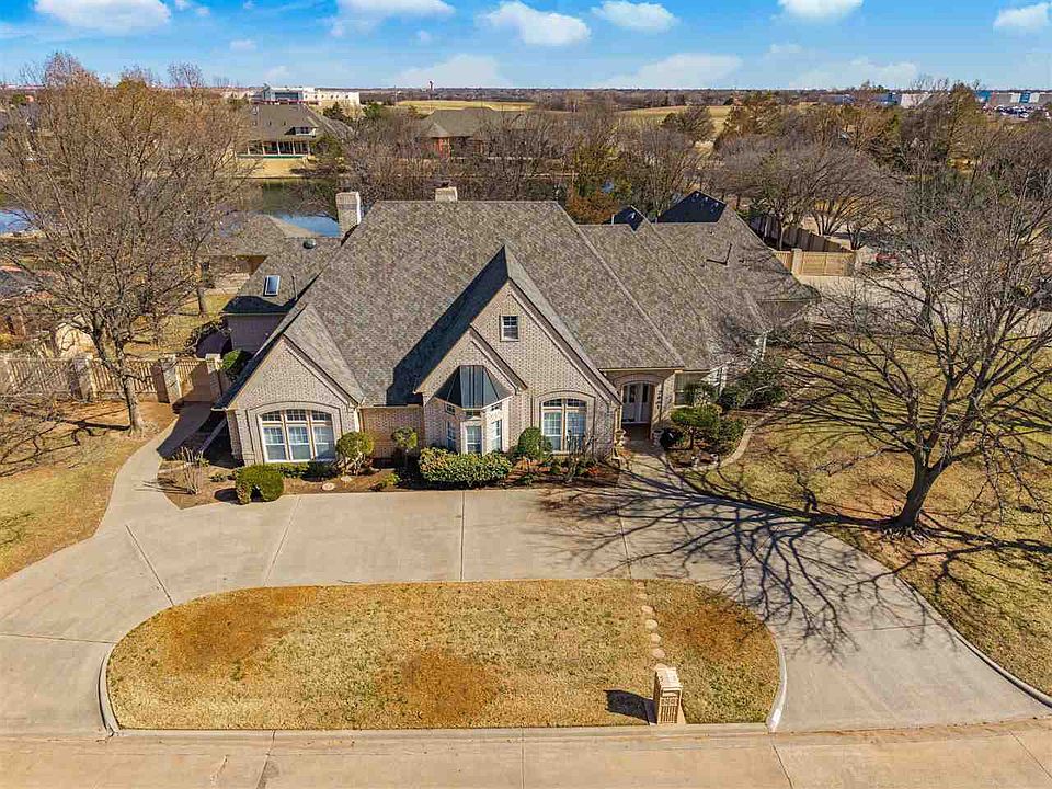 1st image of 2601 NW Lake Ridge Dr