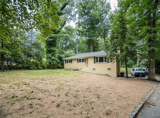 11824 Boyd Rd, Chester, VA 23831