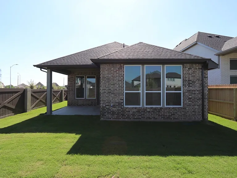 2423 Shallot Ln — Photo 3