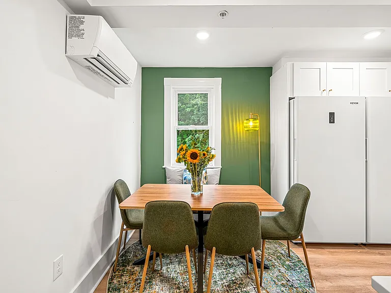 18 Benedict St #3 — Photo 6
