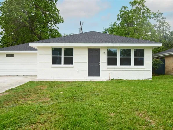 2844 Somerset Dr, New Orleans, LA 70131