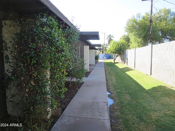 2nd image of 1450 E Bethany Home Rd APT 34