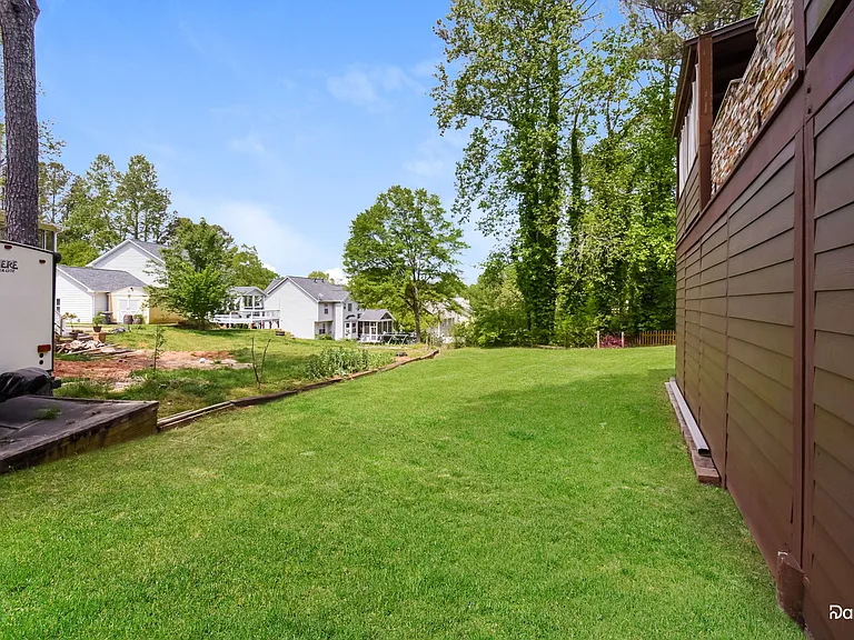 4609 Pine Harbor Ct NE — Photo 15
