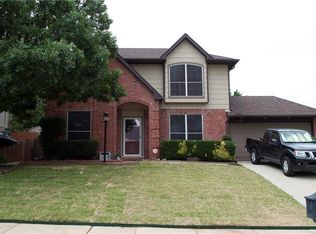 2064 Driskell Dr, Corinth, TX 76210