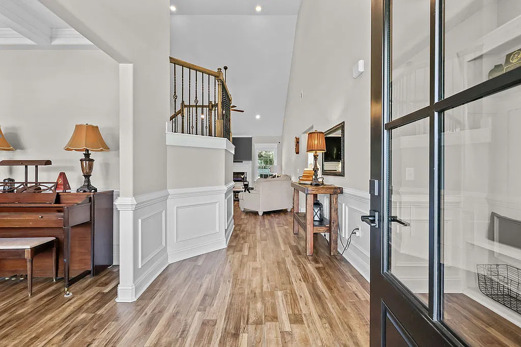 5 bed, 3.5 bath, 3083 sqft, $3,000 — Photo 4