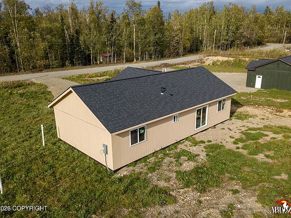 5th image of 11010 W Wasey Way