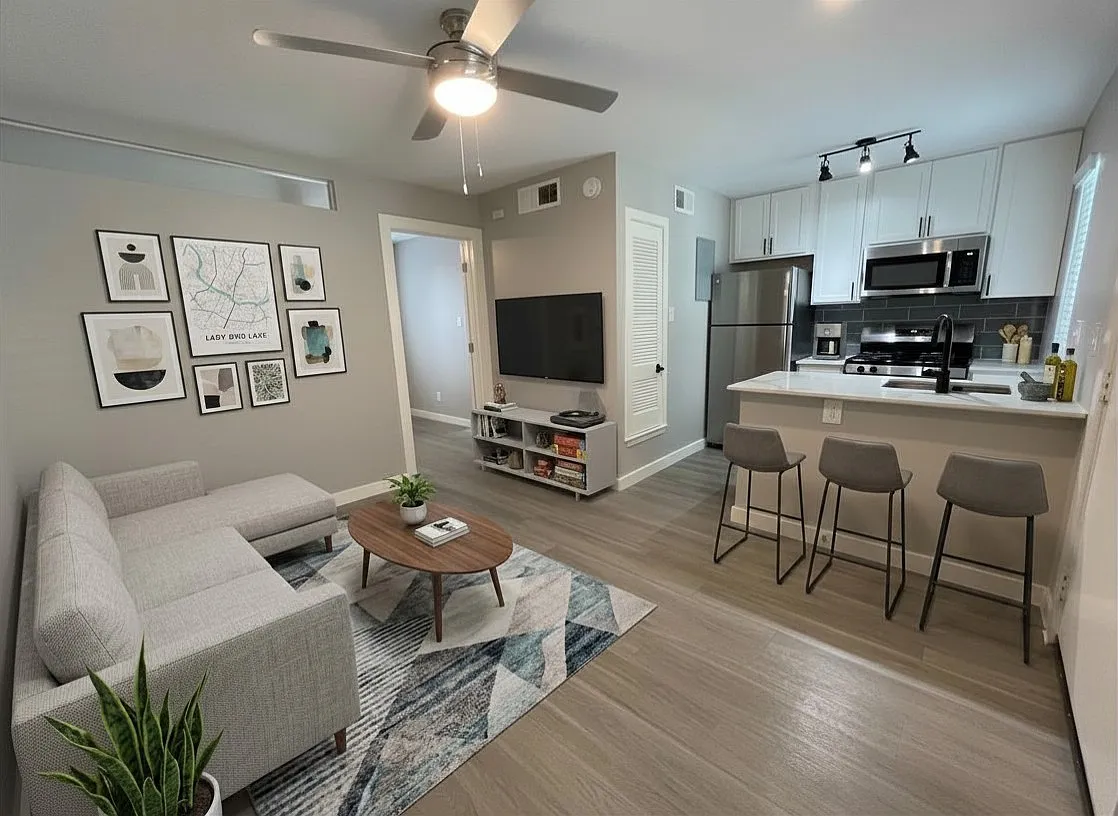 1 bed, 406 sqft, $1,295 — Photo 1