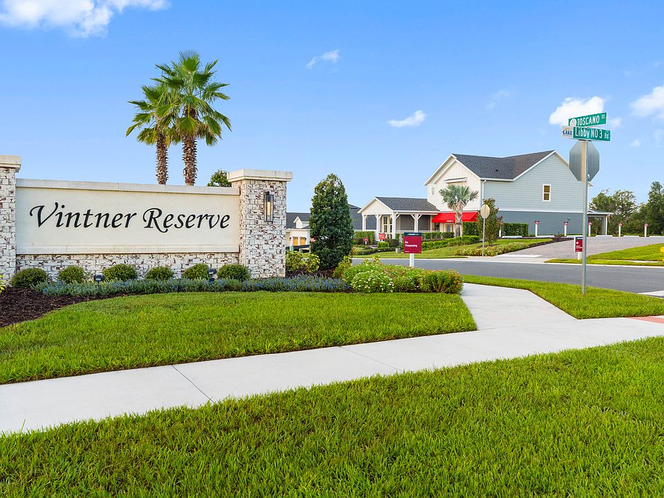 Vintner Reserve Entrance