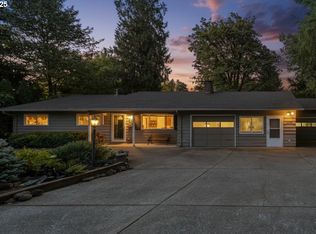 8895 SW McDonald St, Tigard, OR