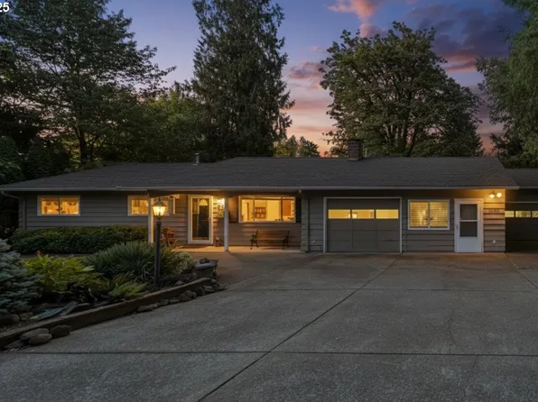 8895 SW McDonald St, Tigard, OR 97224