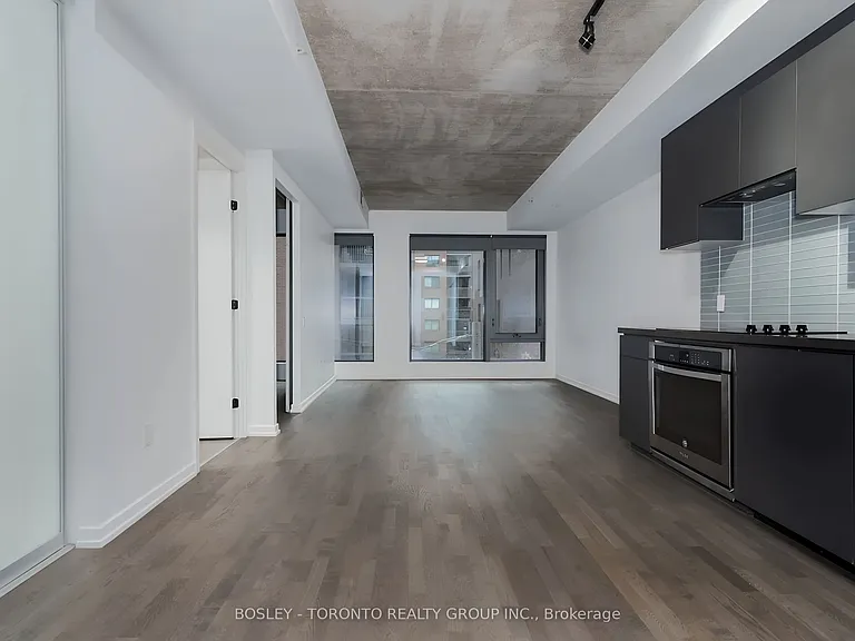 60 Colborne St #214 — Photo 4