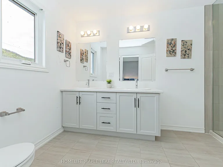 104 Delphi Ln — Photo 38