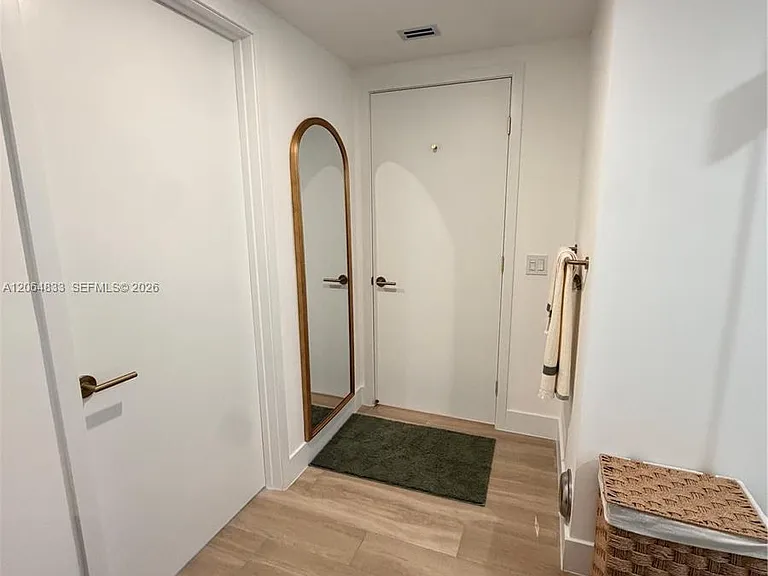 90 NE 32nd St #1012 — Photo 17