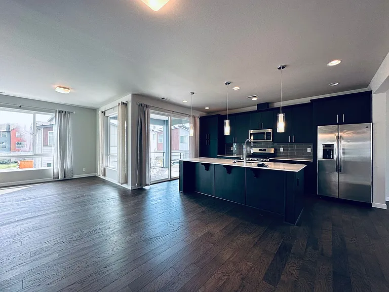 3307 159th Ln SW — Photo 3