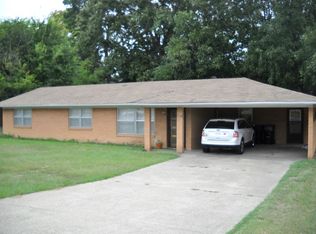 2901 Pine Tree Rd, Longview, TX 75604