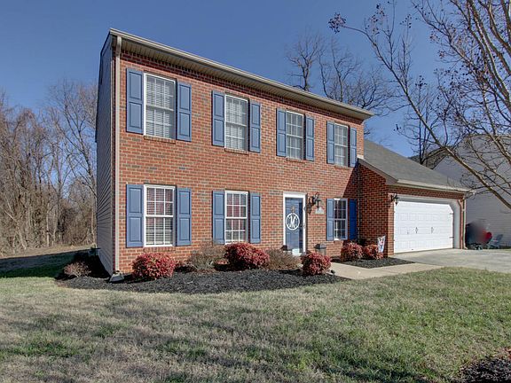 3rd image of 4874 Golfview Dr NE