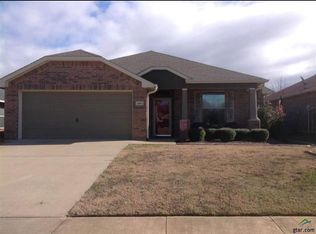 19983 Meadow West Ln, Flint, TX 75762