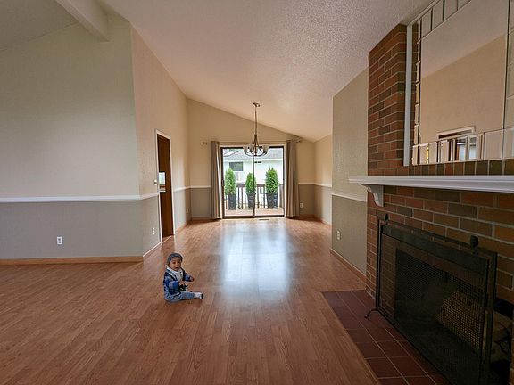 3rd image of 15431 25th Dr SE