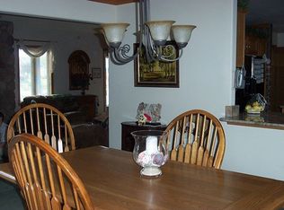 2373 Flagstone Dr, Flushing, MI 48433