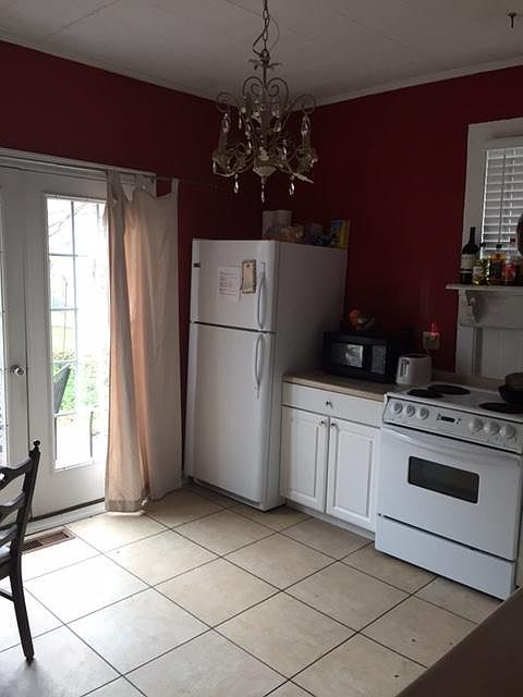 1st image of 235 S Laurel St