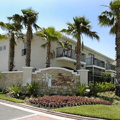 2nd image of 129 Valencia Cir