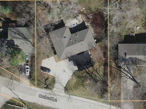 2nd image of 2404 Orchard Ln