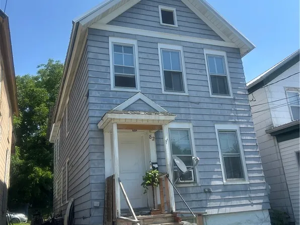 82 Burwell St, Little Falls, NY 13365