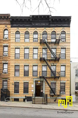 Rented by The Syper Group | media 21