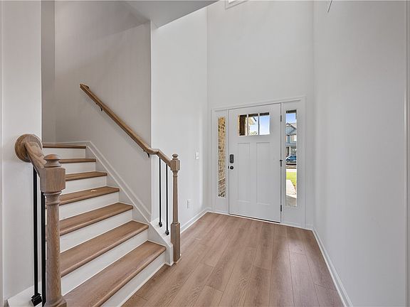 2nd image of 2915 Wyndham Village Dr