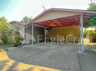 1130 SE Colonial Dr, College Place, WA 99324