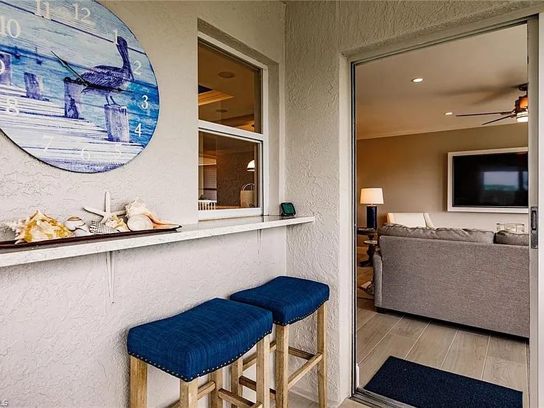 900 Collier Ct #406 — Photo 30