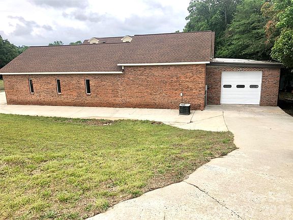 2nd image of 1222 Hardin Rd