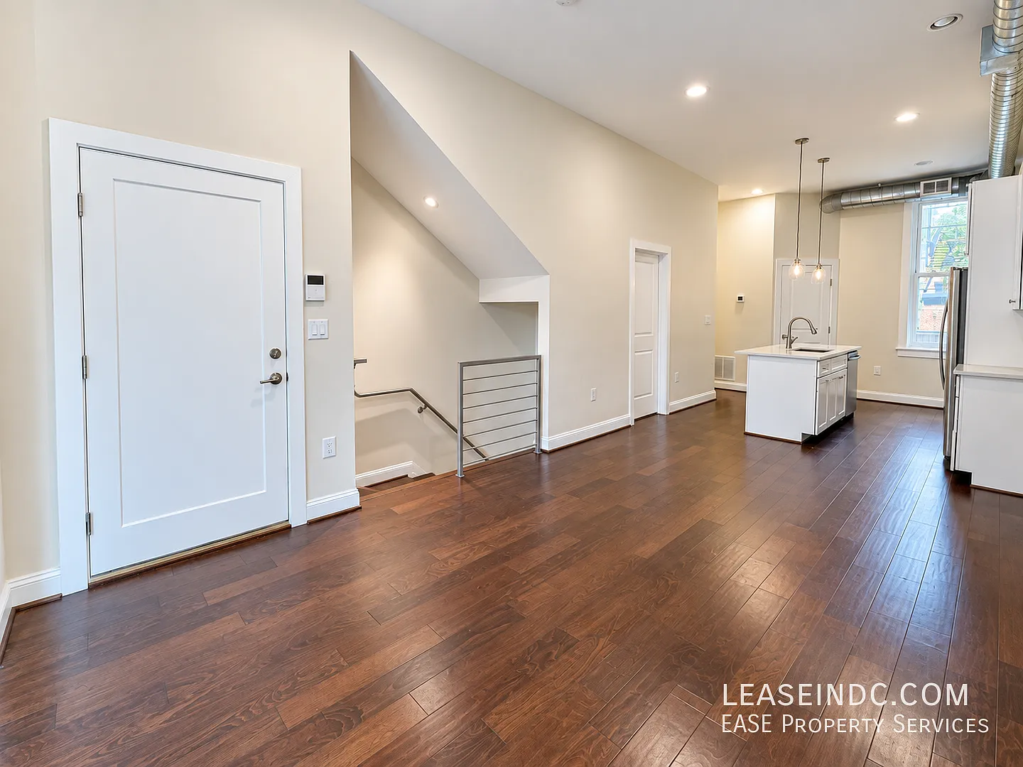 4 bed, 3.5 bath, 1750 sqft, $6,100 — Photo 4