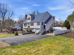 43 Whitney St, Northborough, MA 01532