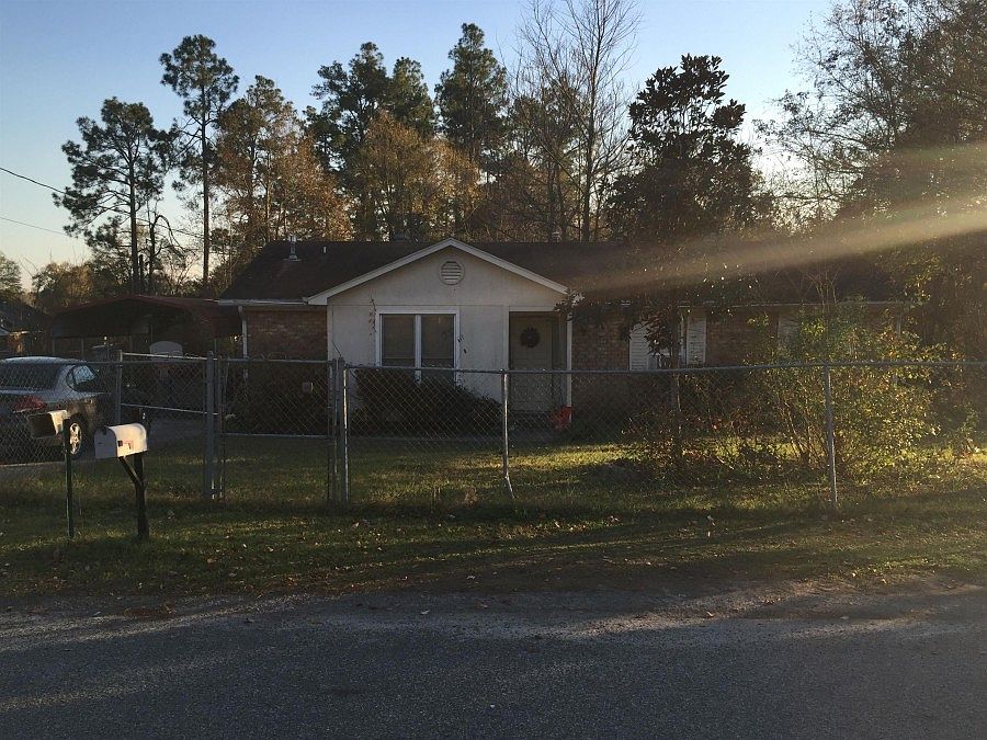 1st image of 2334 Basswood Dr