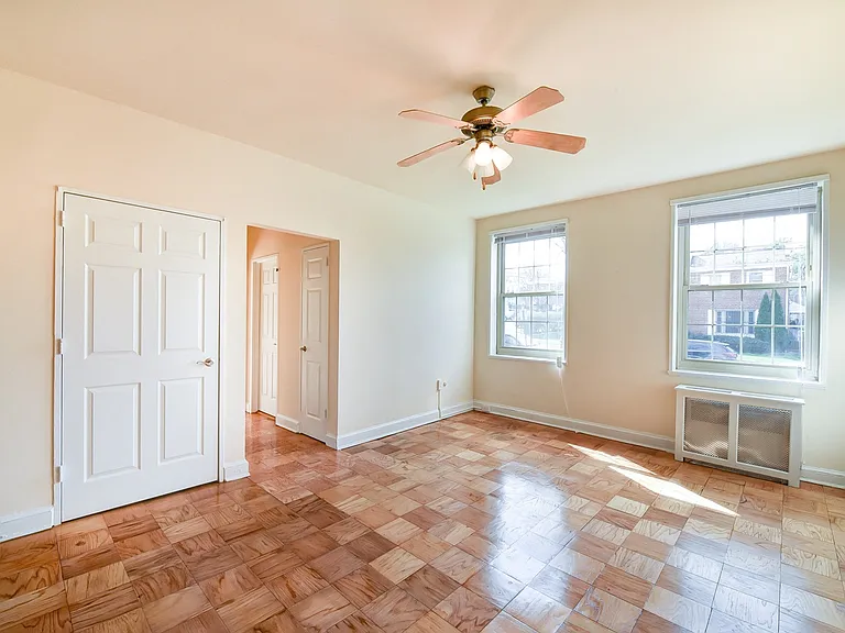 1401 Sheridan — Photo 14