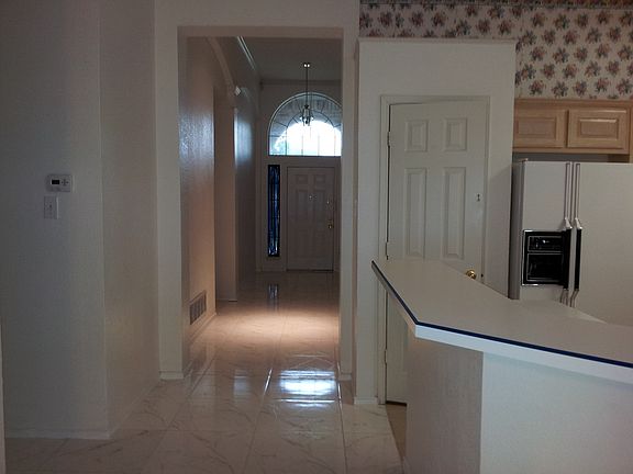 5th image of 2209 Fairlands Dr
