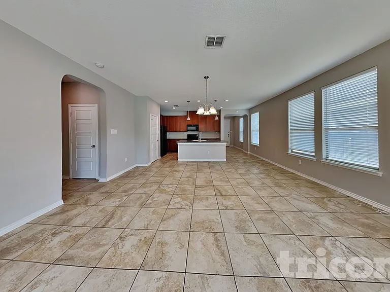 8303 Pioneer Fld — Photo 2