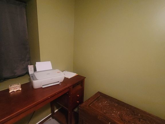 You can see the ledge better. The trunk hokds extra linens but won't be in there if you want the space.