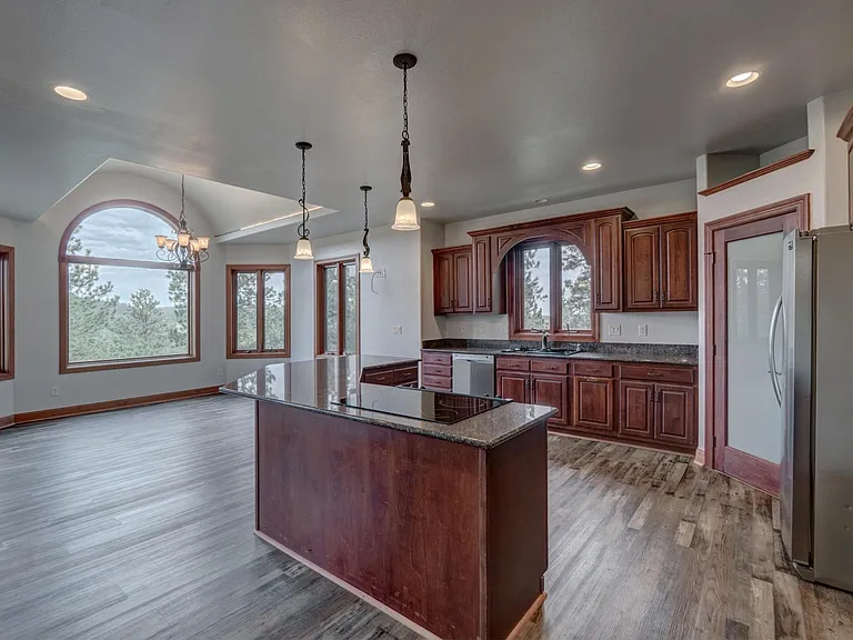 23823 Kieffer Ranch Rd — Photo 8