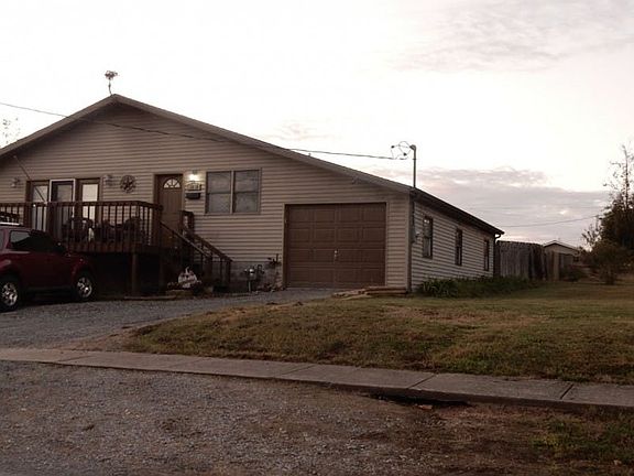 2nd image of 1219 Barnett St