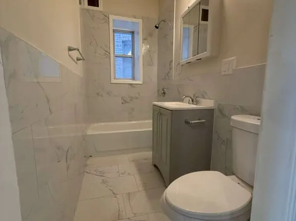 11 Broadway image 5 of 6