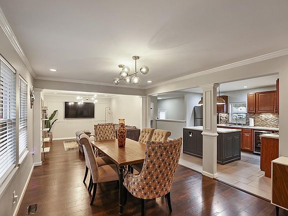 2nd image of 6861 Frostview Ln