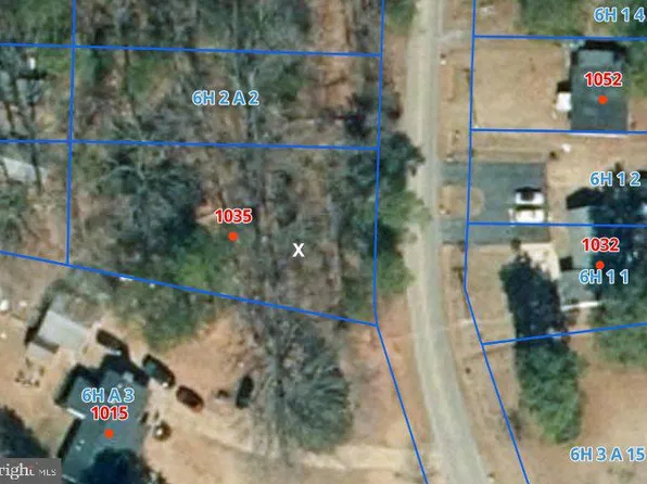 1035 Holly Vista Dr, Colonial Beach, VA 22443