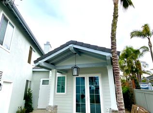1075 Seahorse Ct, Carlsbad, CA 92011