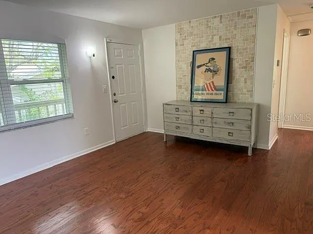 305 S Westland Ave #C — Photo 3