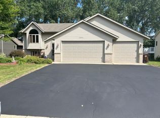 3894 Kestrel St SW, Prior Lake, MN 55372
