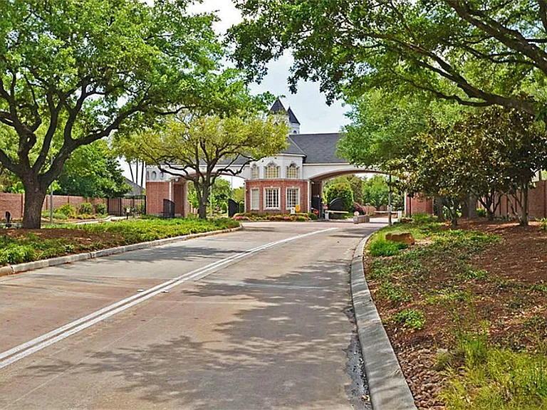 14339 Shadow Garden Ln — Photo 3