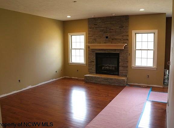 2nd image of 413 N Harwich Cir